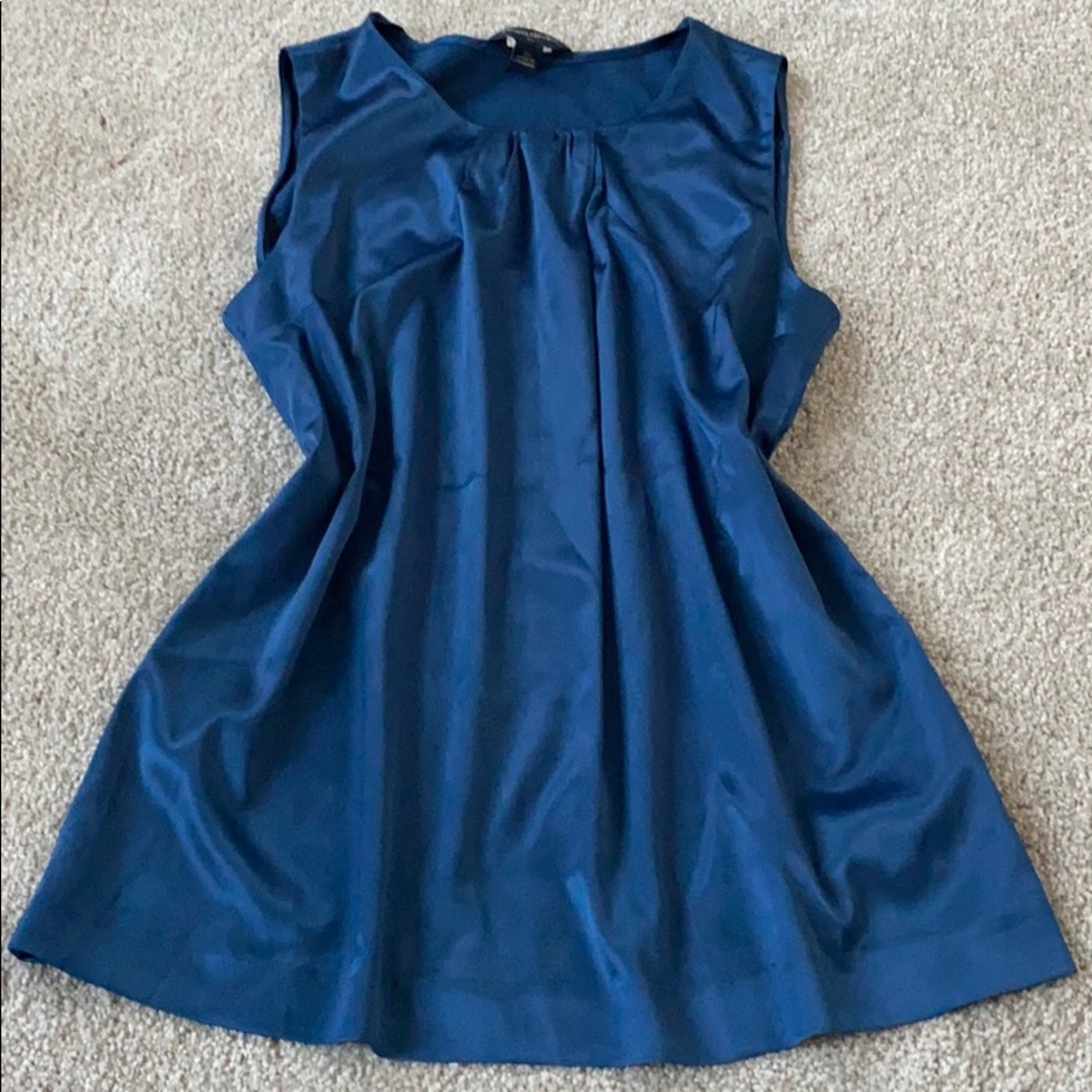 💛Banana Republic navy blue silk top